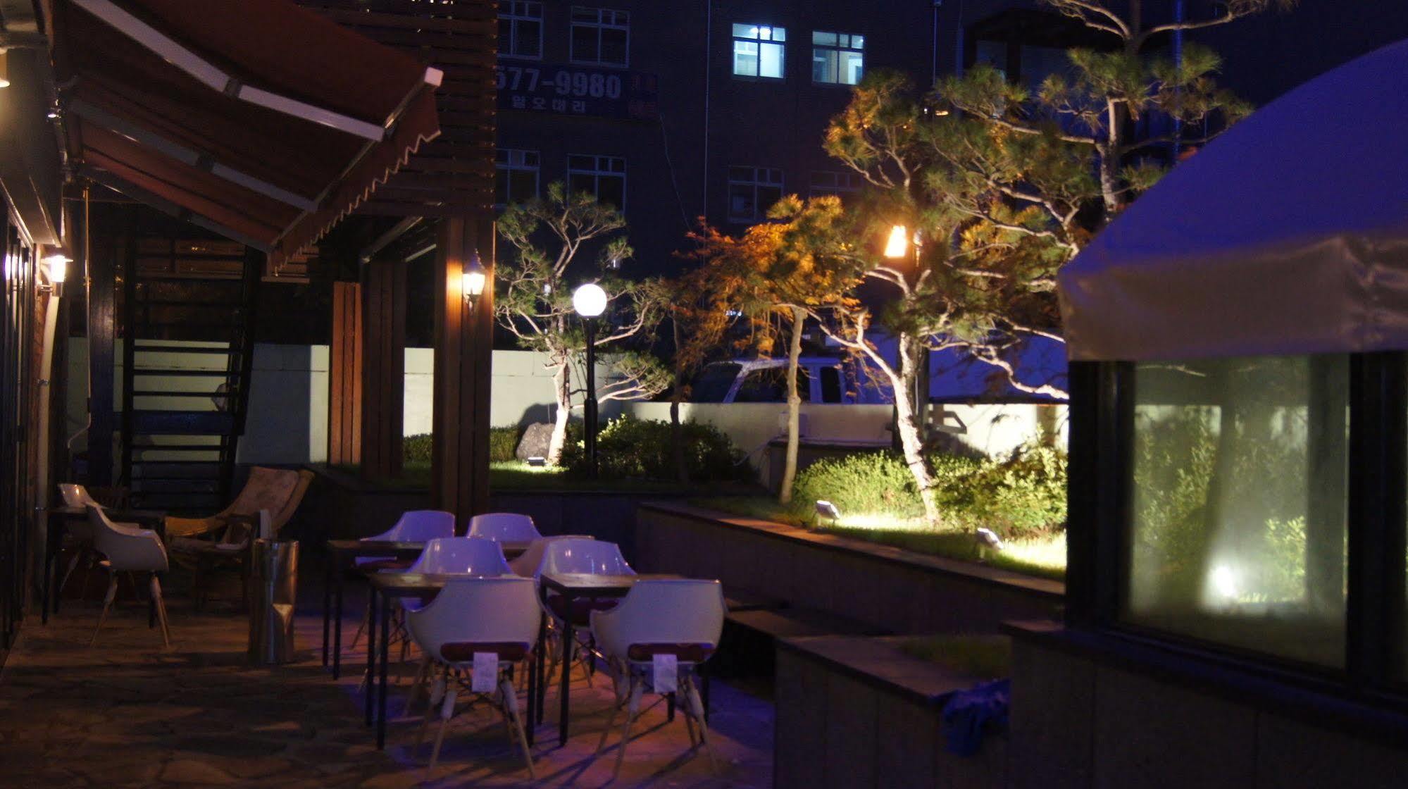 I.Y Hotel Suwon Exterior foto