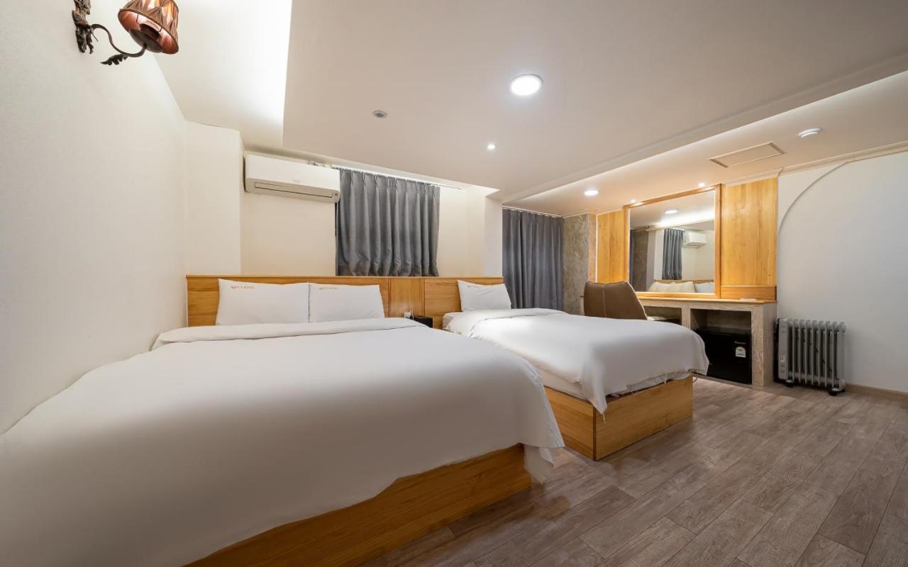 I.Y Hotel Suwon Exterior foto